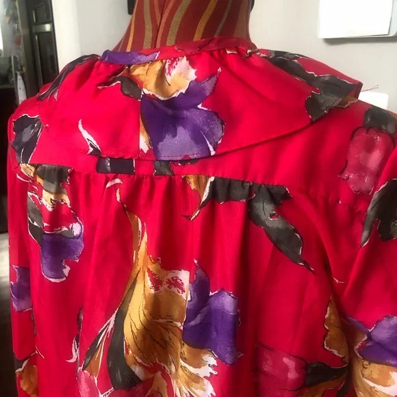 Vintage JC Penney Floral Print Ruffle Front Detail Loungewear